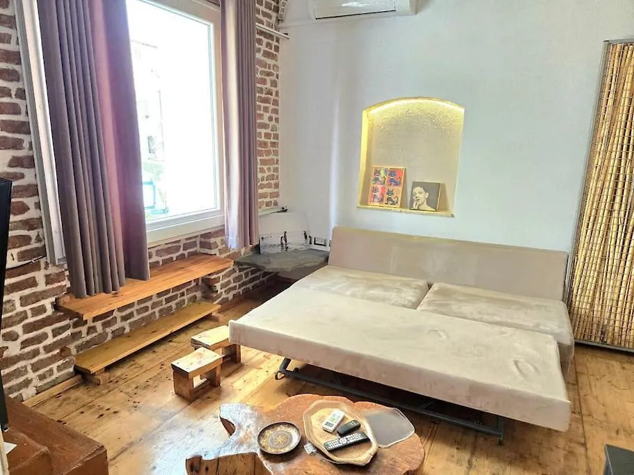 Albanian Art In Tirana'S Heart Apartment Tirana